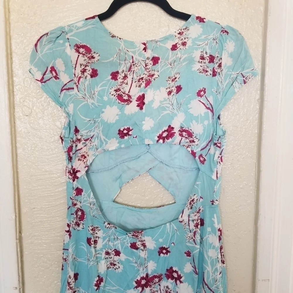 Love + Harmony | Floral Maxi dress - Picture 2 of 14